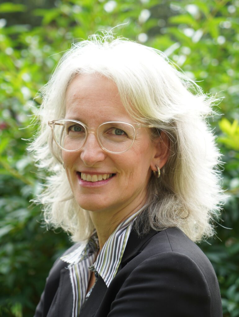 Mary Ann Hodge, Indwell Supporter